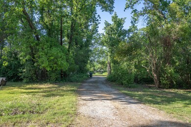 Driveway to back house