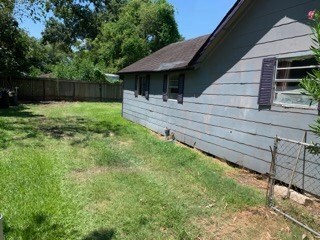 4509 Falls St, Houston, TX 77026 - photo 2