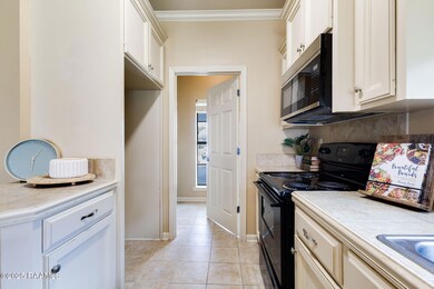 6-web-or-mls-104 Mulligan Way-5