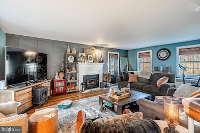 913 Caln Meetinghouse Rd, Coatesville, PA 19320 - photo 4