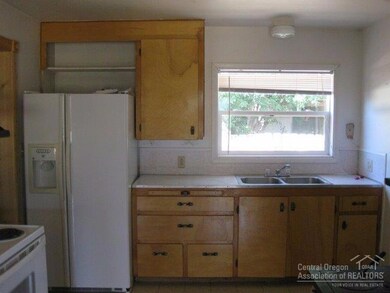 736 S Bridge St, Prairie City, OR 97869 - photo 3