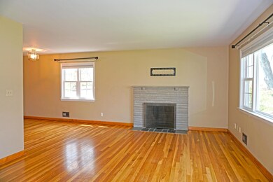 Living Rm into Eating Area