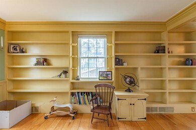 22 Pine Hill Ave, Nashua, NH 03064 - photo 7