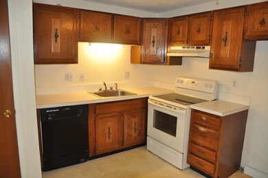 10 Karen Cir unit 9, Billerica, MA 01821 - photo 6