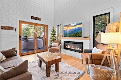 100 Bear Den Mountain Rd unit 2, Spruce Pine, NC 28777 - photo 2