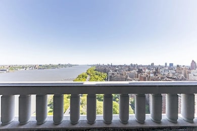 240 Riverside Blvd unit 1, New York, NY 10069 - photo 7