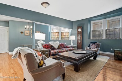 125 Circular St unit 2, Saratoga Springs, NY 12866 - photo 5