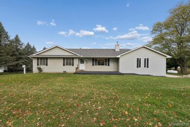 5920 W Coon Lake Rd, Howell, MI 48843 - photo 3