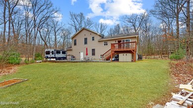 114 Bayberry Dr, Dingmans Ferry, PA 18328 - photo 4