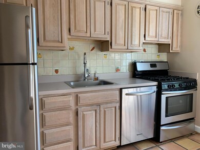 6600 Potomac Ave unit B2, Alexandria, VA 22307 - photo 2