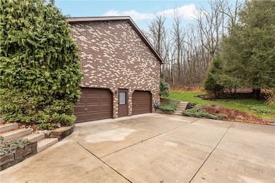 6187 Baker School Rd, Trafford, PA 15085 - photo 3