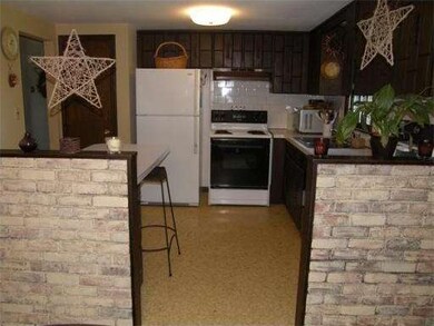 1 Rhodes St, Plainville, MA 02762 - photo 3