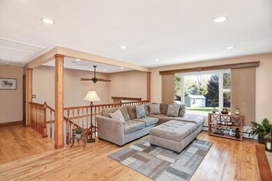 06-Living Room