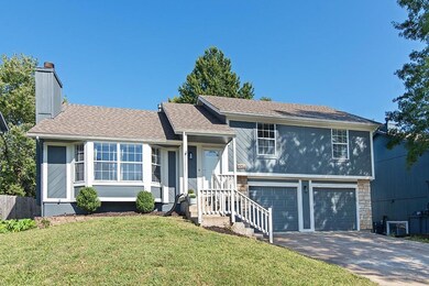 9914 W 50th Terrace, Shawnee, KS 66203 - photo 2