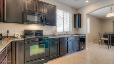 005 Kitchen