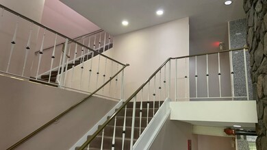 850 S Lorraine Rd unit 2B, Wheaton, IL 60189 - photo 2