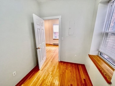 15 Thacher Ct unit 2, Boston, MA 02113 - photo 7