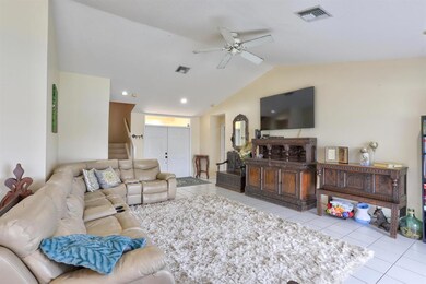 22151 Cranbrook Rd, Boca Raton, FL 33428 - photo 7