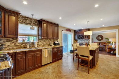 23 Abraham Dr Howell NJ 07731-large-012-