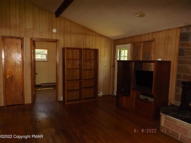 257 Silver Spring Blvd, Kunkletown, PA 18058 - photo 2