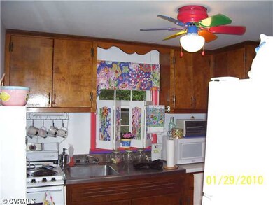 Kitchen - Kitchen