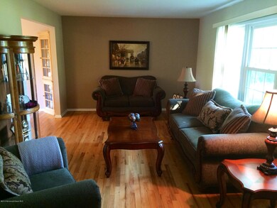 11 Briarheath Ave, Manalapan, NJ 07726 - photo 3