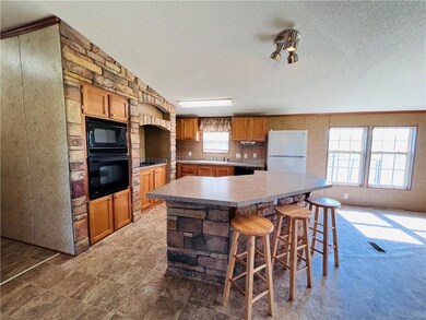 10585 Hwy 34, Elk City, OK 73644 - photo 7