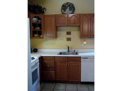 Kitchen. All appliance stay!This cozy kitchen has 