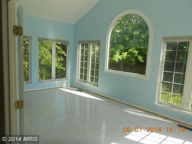 1001 Donnington Ct, Bowie, MD 20721 - photo 4