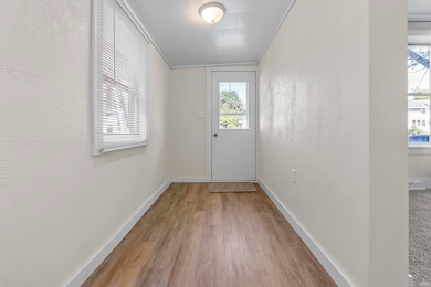 906 E Fort Wayne St, Warsaw, IN 46580 - photo 3