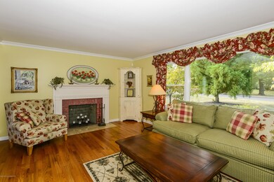42 Laurelwood Dr, Little Silver, NJ 07739 - photo 5