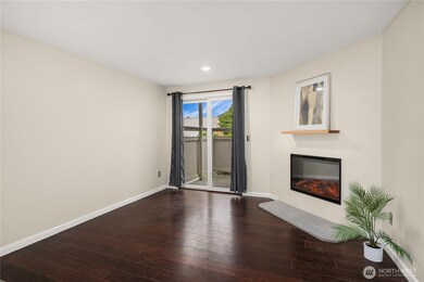 14200 NE 171st St unit E105, Woodinville, WA 98072 - photo 5