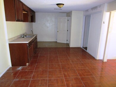 2129 60th St W, Rosamond, CA 93560 - photo 5