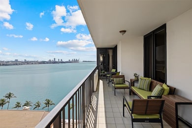 Spacious, extra large balcony!