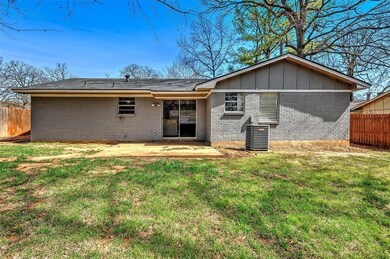 2919 W Day St, Denison, TX 75020 - photo 6