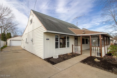 262 Idlewood Rd, Youngstown, OH 44515 - photo 3