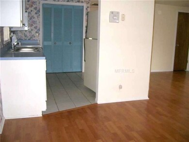 5428 Lisa Cir, Zephyrhills, FL 33542 - photo 3