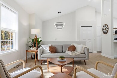 4-web-or-mls-16573-quincy-st