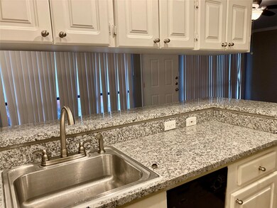 2210 Brun St unit 1, Houston, TX 77019 - photo 2