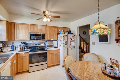 9413 Oak White Rd, Nottingham, MD 21236 - photo 5