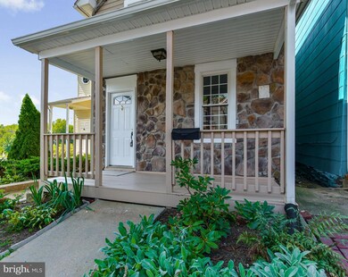 17 S Virginia Ave, Brunswick, MD 21716 - photo 2