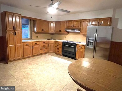 4330 Salmon St, Philadelphia, PA 19137 - photo 6