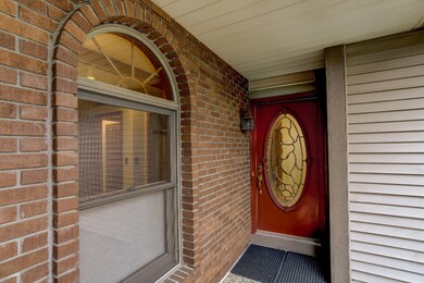525 Crestview St, Holland-4