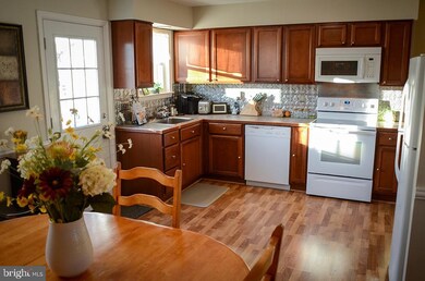 1202 Tee Ct, Allentown, PA 18106 - photo 6