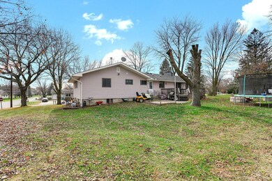 303 3rd Ave SW, Medford, MN 55049 - photo 4