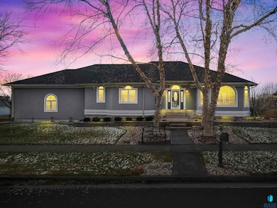 417 Meadowlark Cir, Brandon, SD 57005 - photo 2