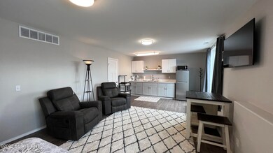 5600 Tudor Square Ct unit B, Anchorage, AK 99504 - photo 4