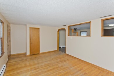 663 Pendleton Ave, Chicopee, MA 01020 - photo 7