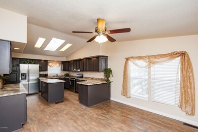 Kitchen/Dining