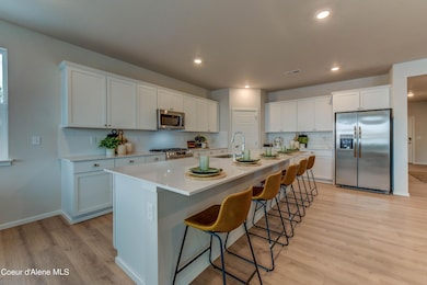 SEA_Gold_CorbinMeadows_Pic_Benton_2242_K